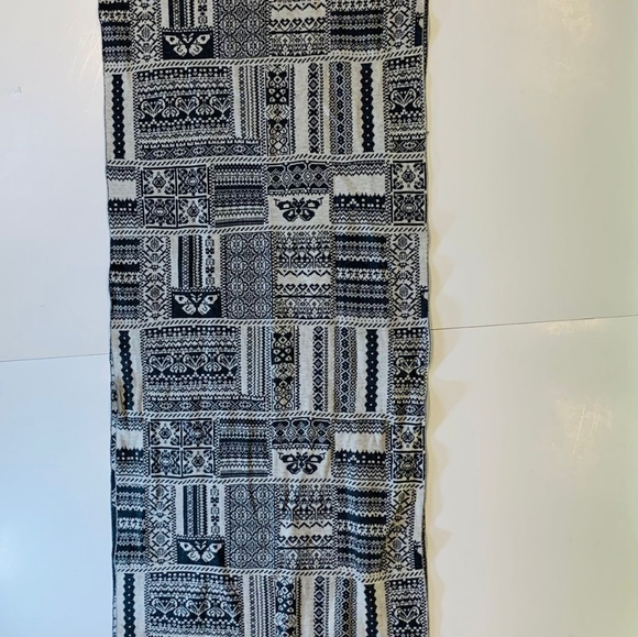 Olive and cocoa scarf - Picture 3 of 6